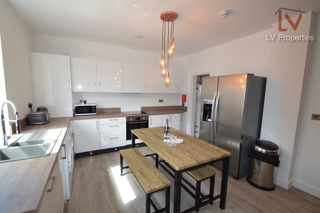 Student Houses to Rent & Flats to Rent | Leeds, Headingley - LV Properties